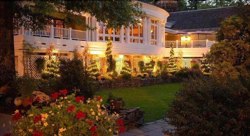 Bedford Village Inn Bagian luar foto